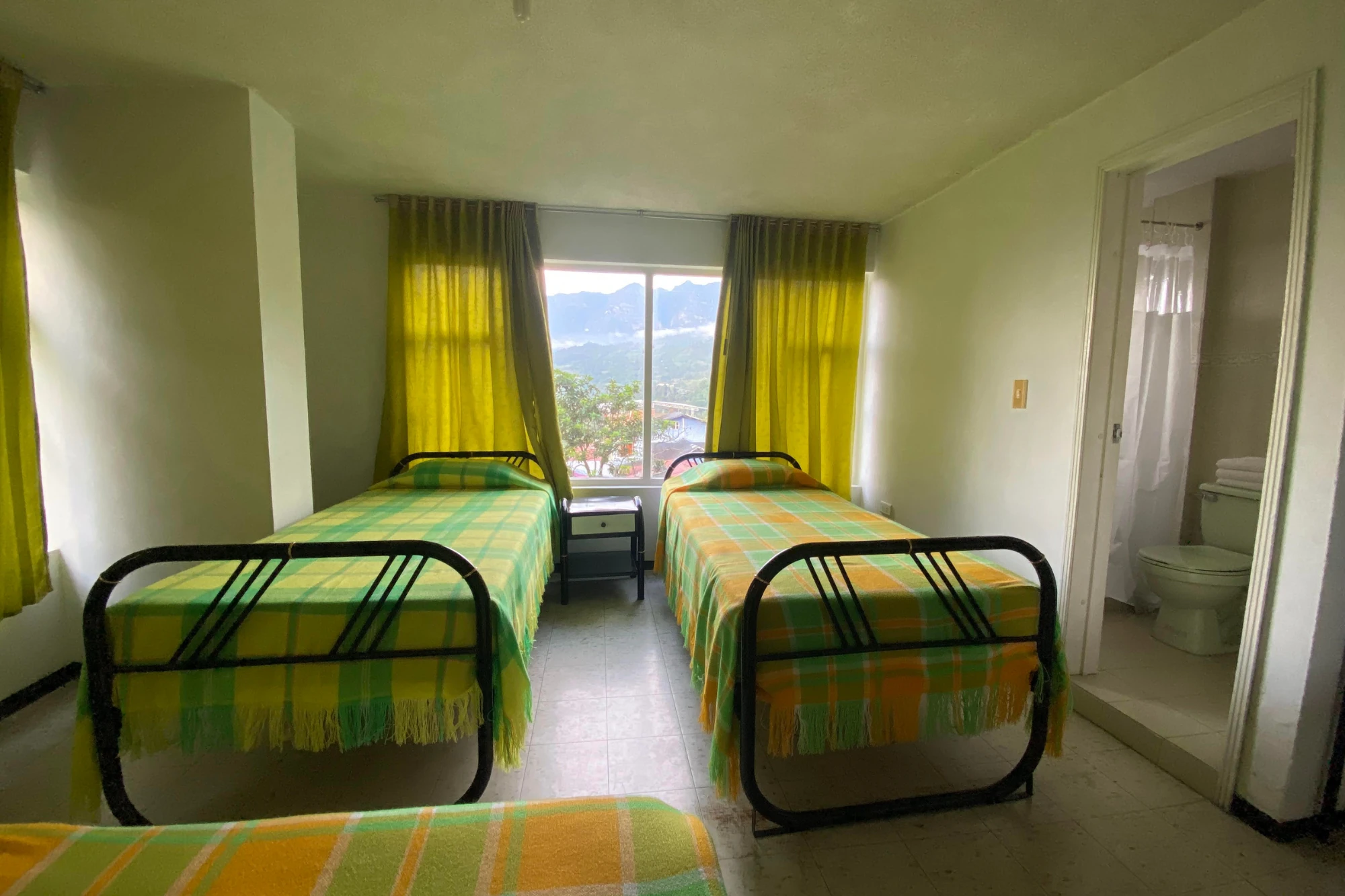 Habitación cama doble y dos doble Santandercito