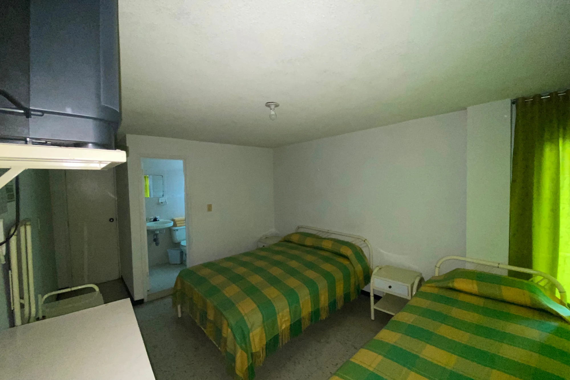 Habitación Cama doble y una sencilla