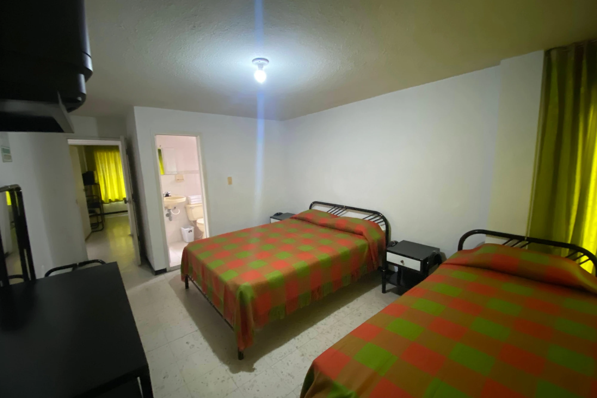 Habitación cómoda para tres